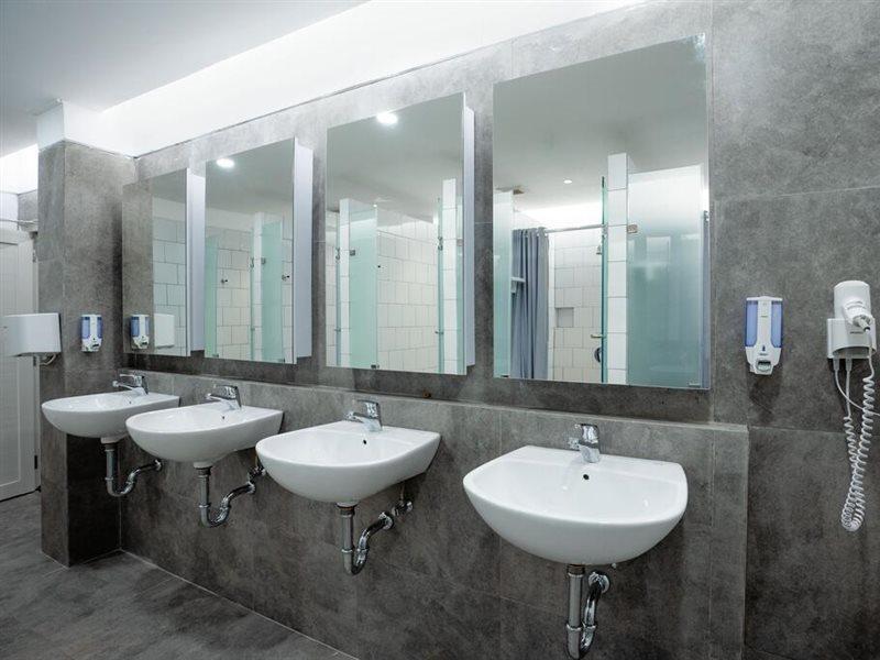 Hotel kapsul Bobobox Kota Semarang